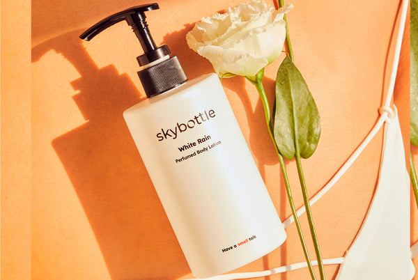 Skybottle: Perfumed Body Lotion - White Rain (Loción corporal con aroma floral)